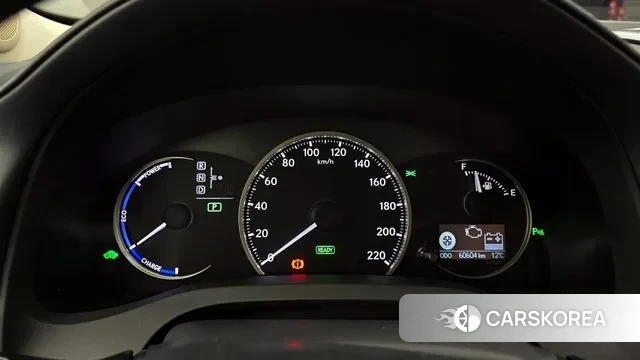 Lexus CT200h id 3413394 из Кореи 18