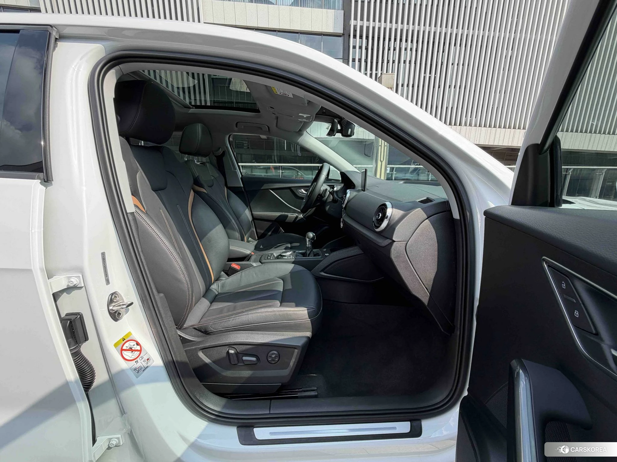Audi Q2L id 4510368 из Китая 17