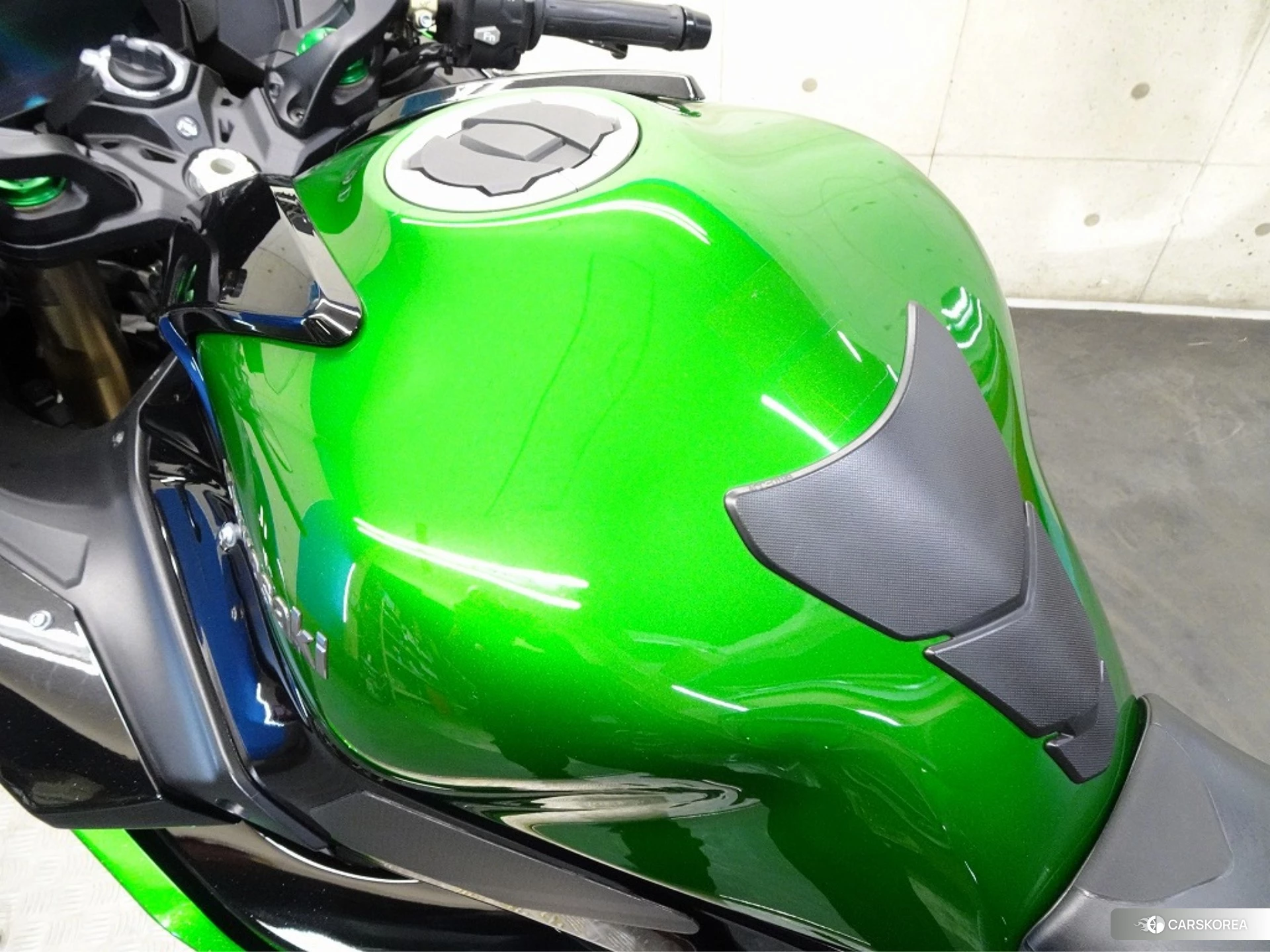 Kawasaki NINJA H2 SX SE id 4192808 из Японии 29