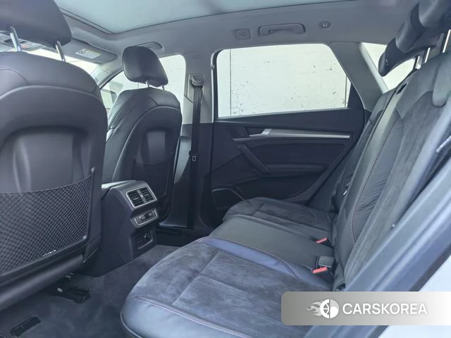 Audi Q5L id 4291558 из Китая 14