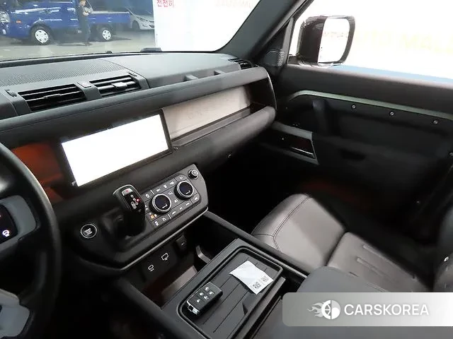 Land Rover Defender (L663) id 2931263 из Кореи 18