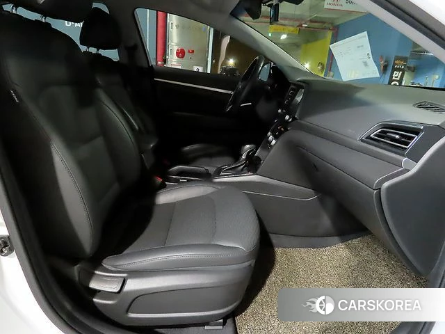 Hyundai The New Avante AD id 3942322 из Кореи 18