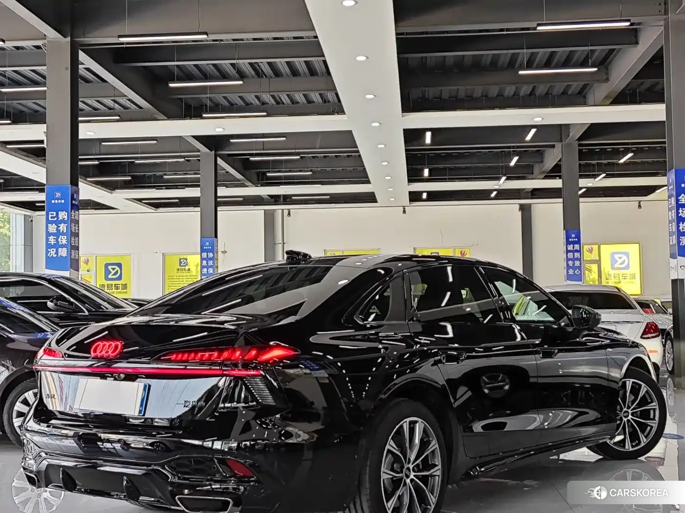 Audi A6L id 4553891 из Китая 8