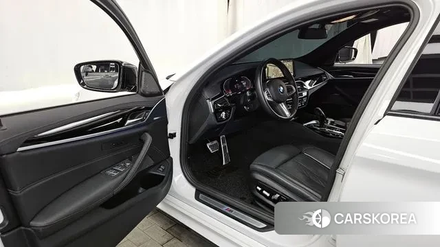 BMW 5 Series (G30) id 3487443 из Кореи 18