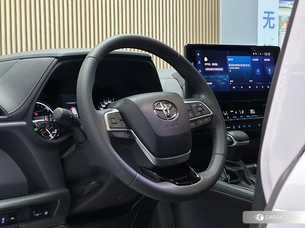 Toyota Saina id 4504770 из Китая 14