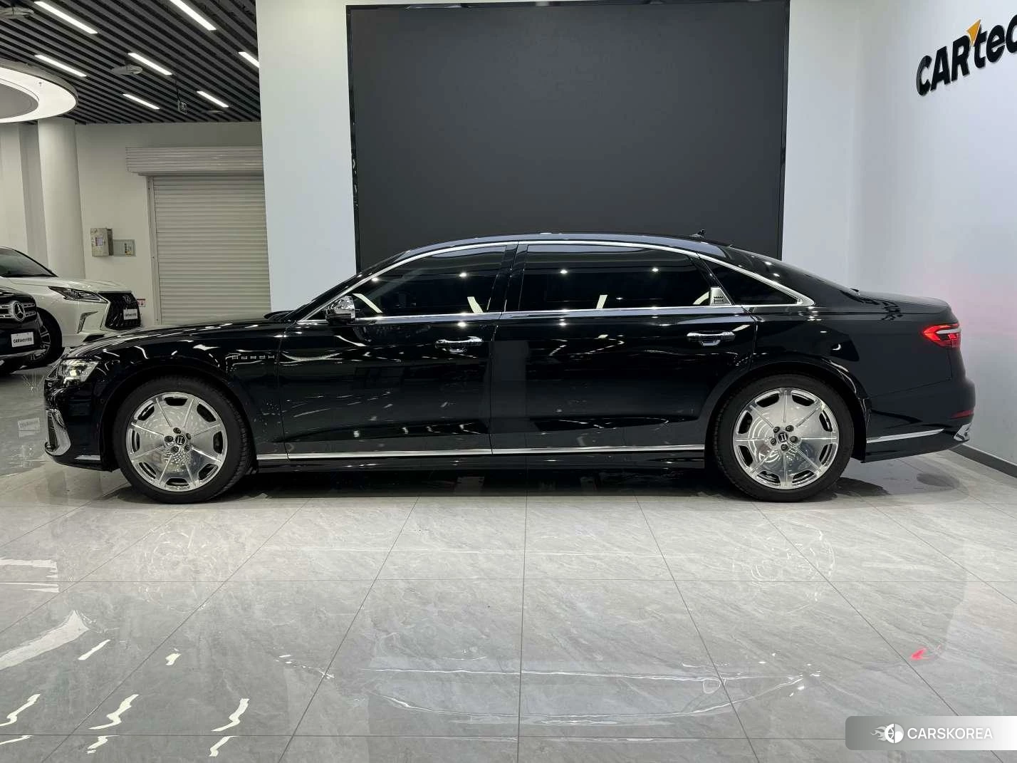 Audi A8 id 4498553 из Китая 13