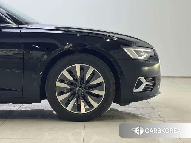 Audi A6L id 4214003 из Китая 14