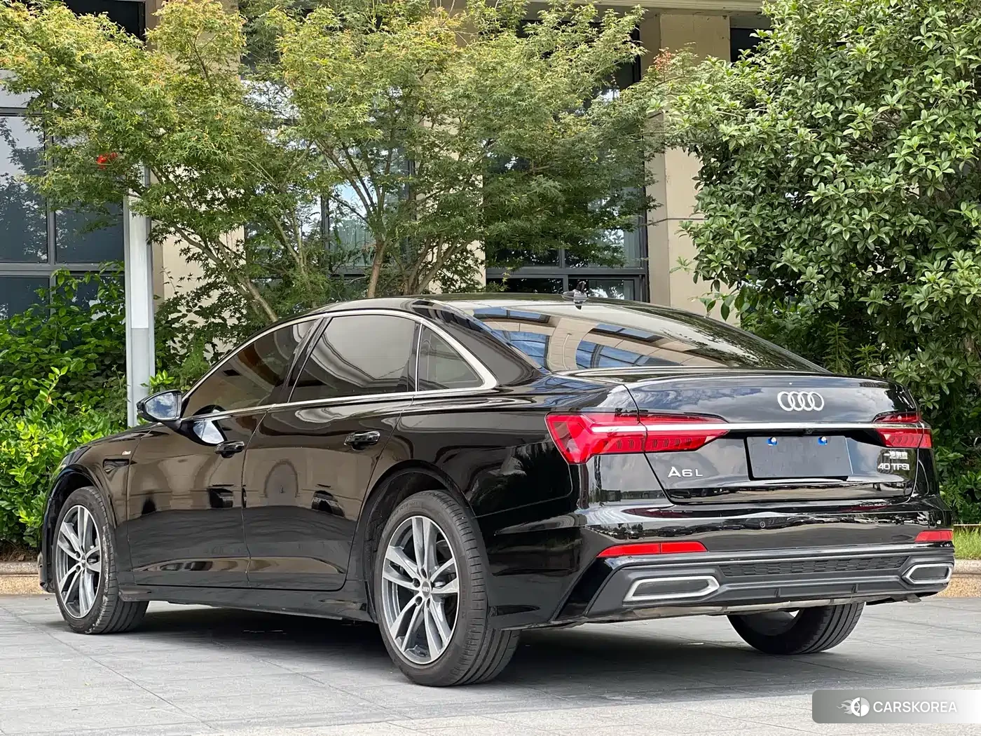 Audi A6L id 4649368 из Китая 8