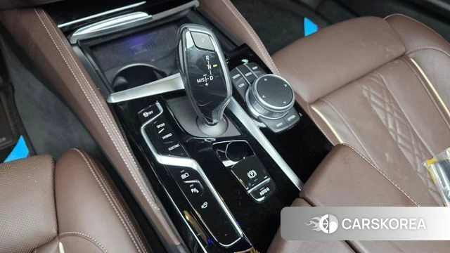 BMW 5 Series (G30) id 4641928 из Кореи 29
