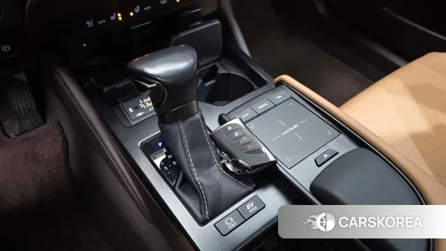 Lexus ES300h 7th generation id 3765716 из Кореи 18