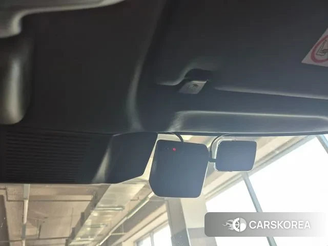 Land Rover Defender (L663) id 3750775 из Кореи 18