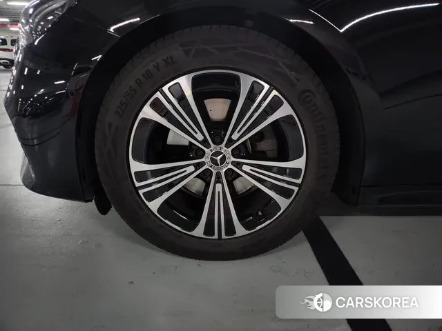 Mercedes-Benz E-Class W214 id 3769618 из Кореи 18