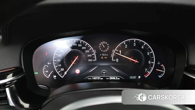 BMW 5 Series (G30) id 4363083 из Кореи 18