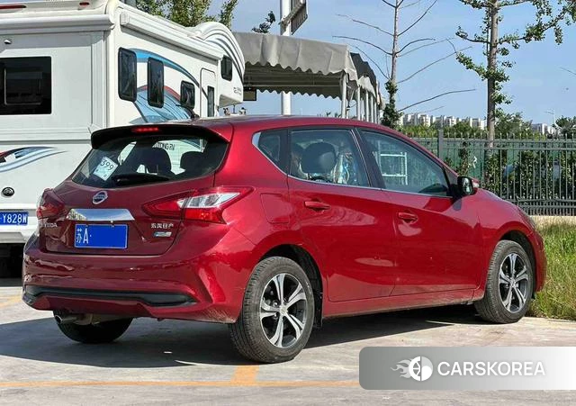 Nissan TIIDA id 4221258 из Китая 8