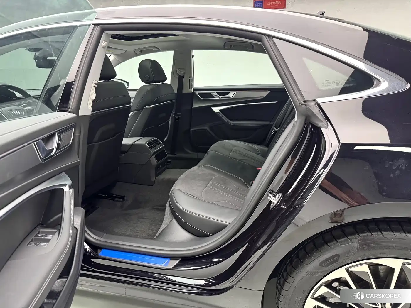 Audi A7L id 4600760 из Китая 18