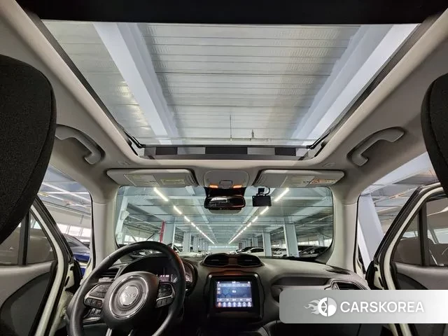 Jeep Renegade id 3031933 из Кореи 18