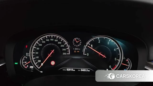 BMW 5 Series (G30) id 4652390 из Кореи 18