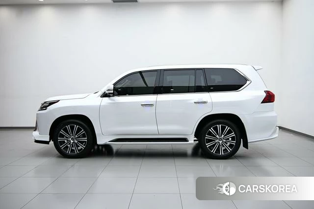 Lexus LX id 4279044 из Китая 18