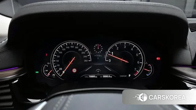 BMW 5 Series (G30) id 3235943 из Кореи 18