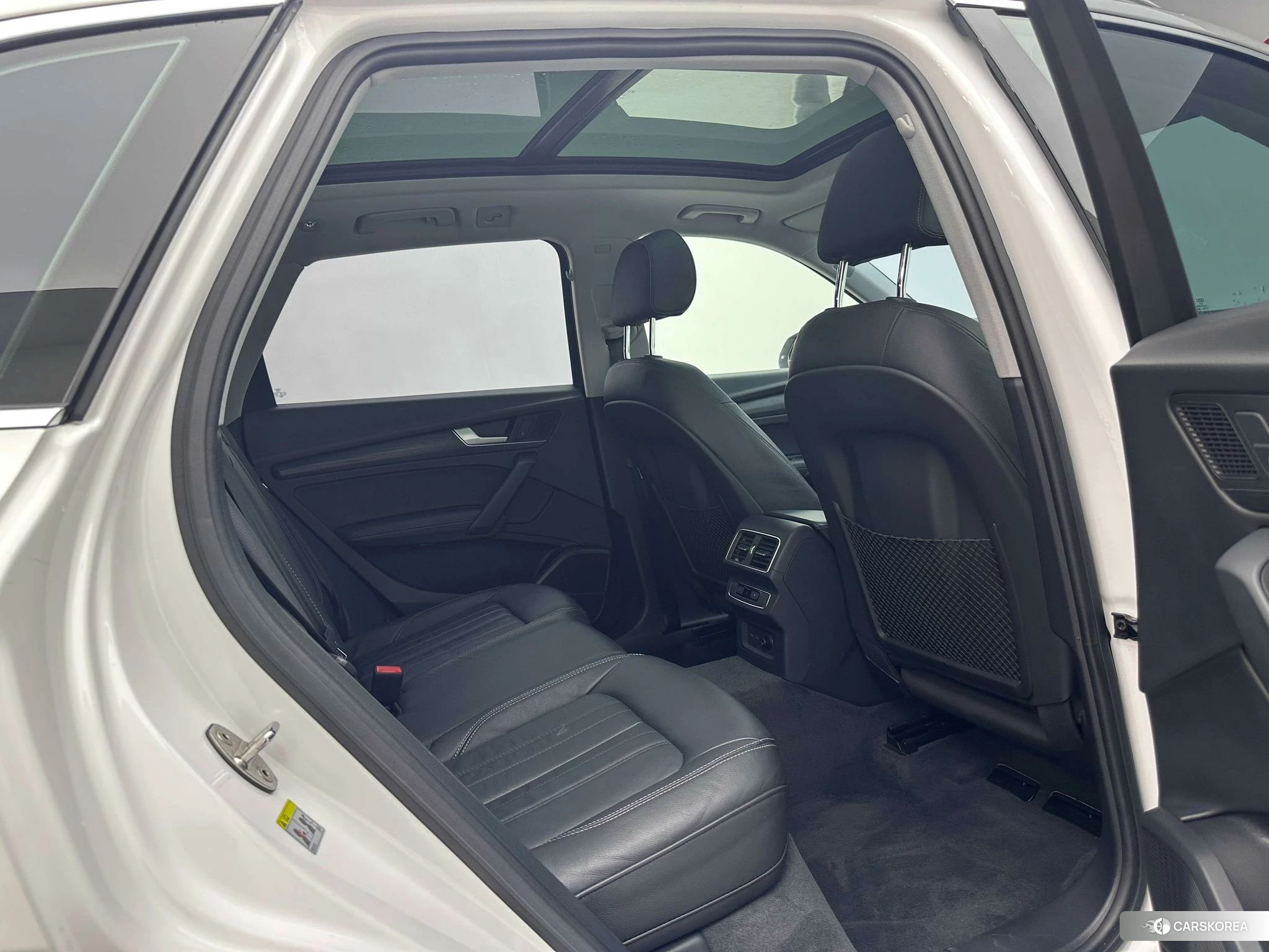 Audi Q5L id 4420032 из Китая 29