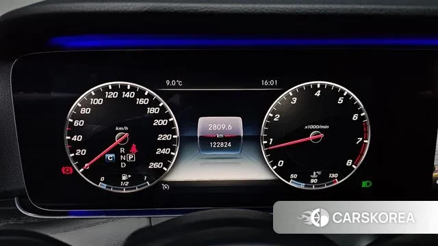 Mercedes-Benz E-Class W213 id 3672641 из Кореи 19