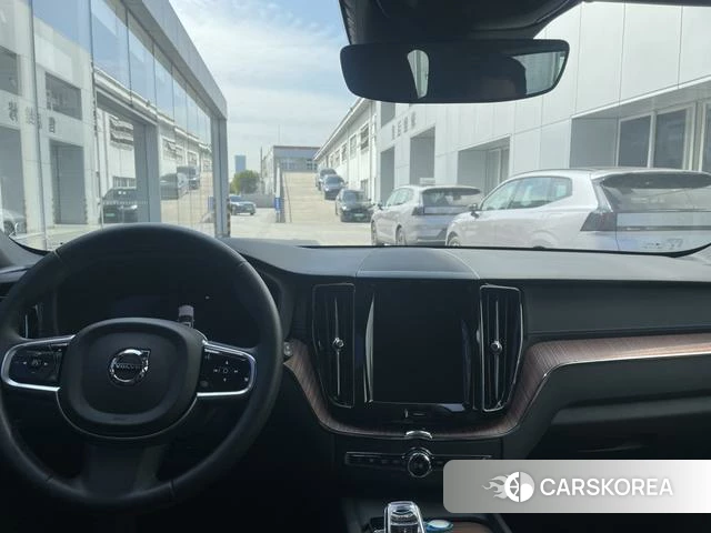 Volvo XC60 id 4240220 из Китая 17