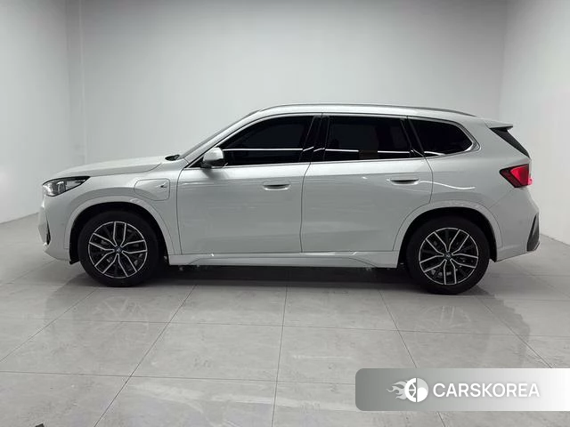BMW iX1 id 4238789 из Китая 18