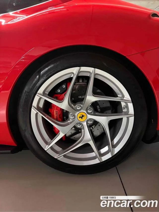 Ferrari 812 Superfast id 2714948 из Кореи 17