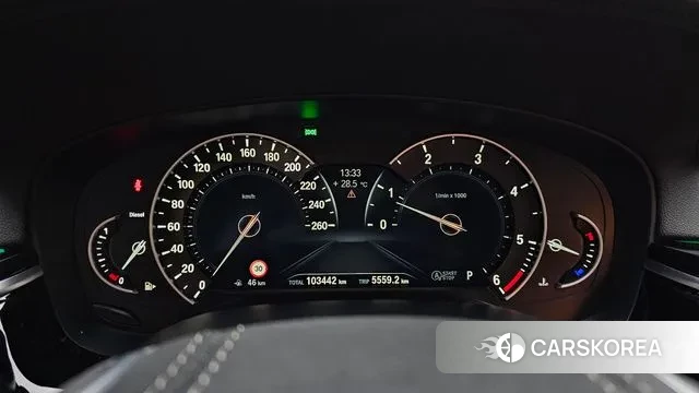 BMW 5 Series (G30) id 3034383 из Кореи 18