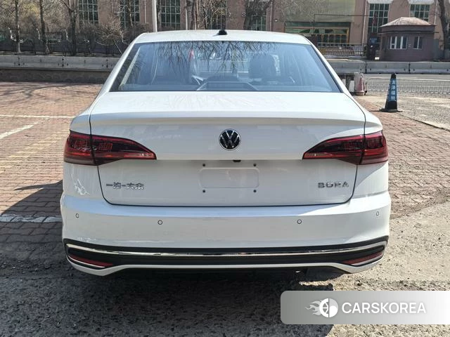 Volkswagen Bora id 4205757 из Китая 13