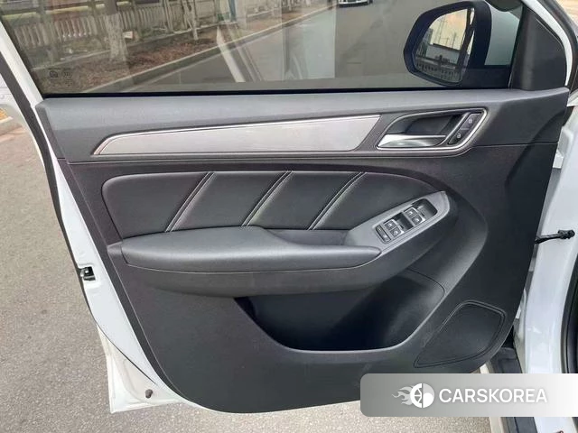 Roewe RX5 id 3857671 из Китая 24