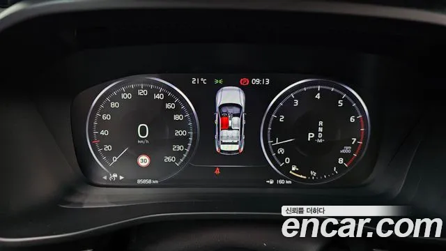 Volvo XC40 id 2649774 из Кореи 18