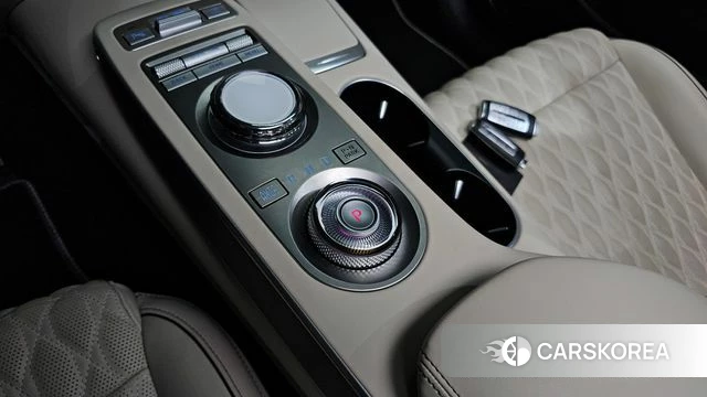 Genesis GV70 id 4201209 из Кореи 32