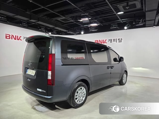 Hyundai Staria id 3841620 из Кореи 18