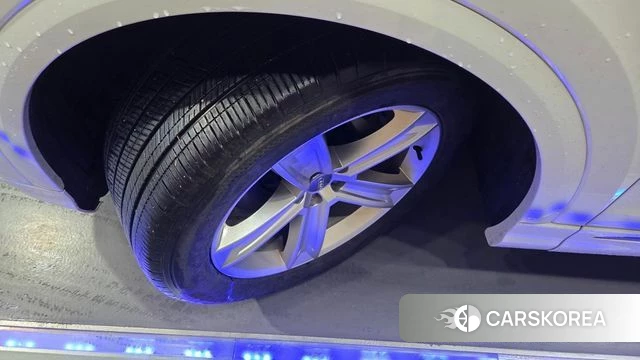Audi Q8 (4M) id 4445776 из Кореи 18
