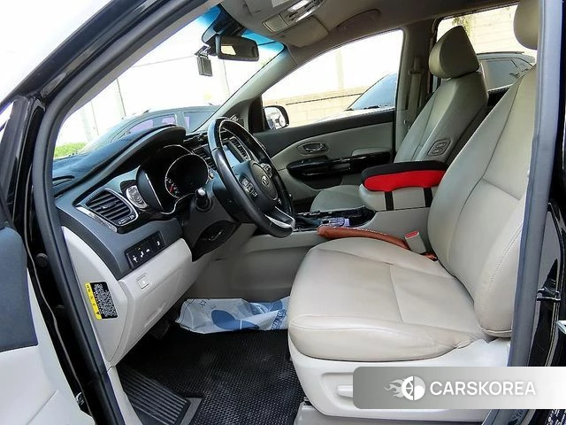 Kia The New Carnival id 4543211 из Кореи 18