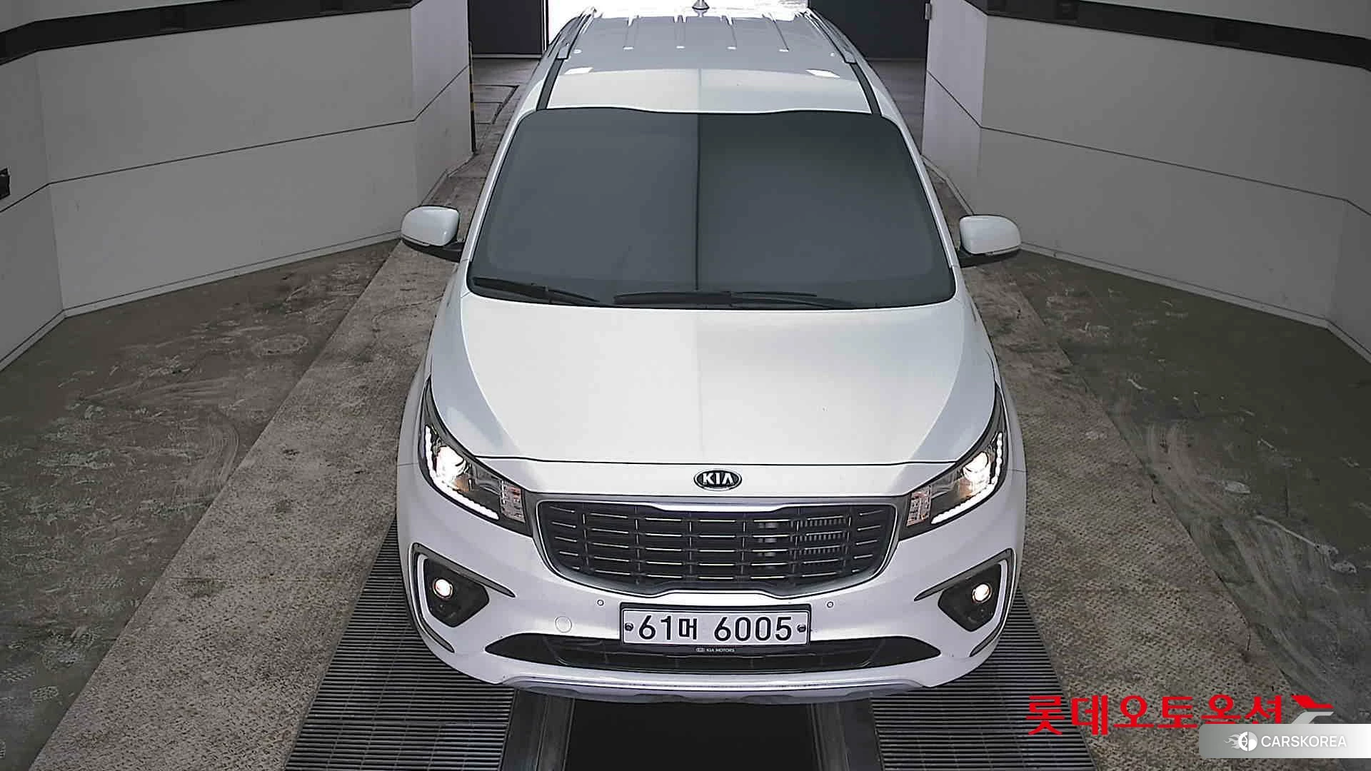 Kia Carnival id 3869437 из Кореи 35