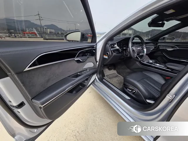 Audi A8 (D5) id 3676886 из Кореи 18