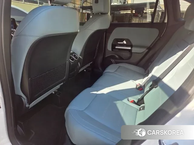 Mercedes-Benz GLA - Class H247 id 3377423 из Кореи 8