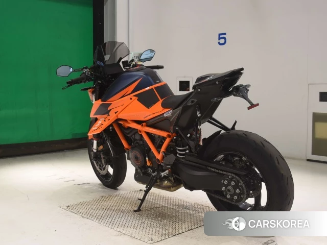 Проданный KTM 1290 SUPER DUKE R id 4297184 из Японии, фото 9