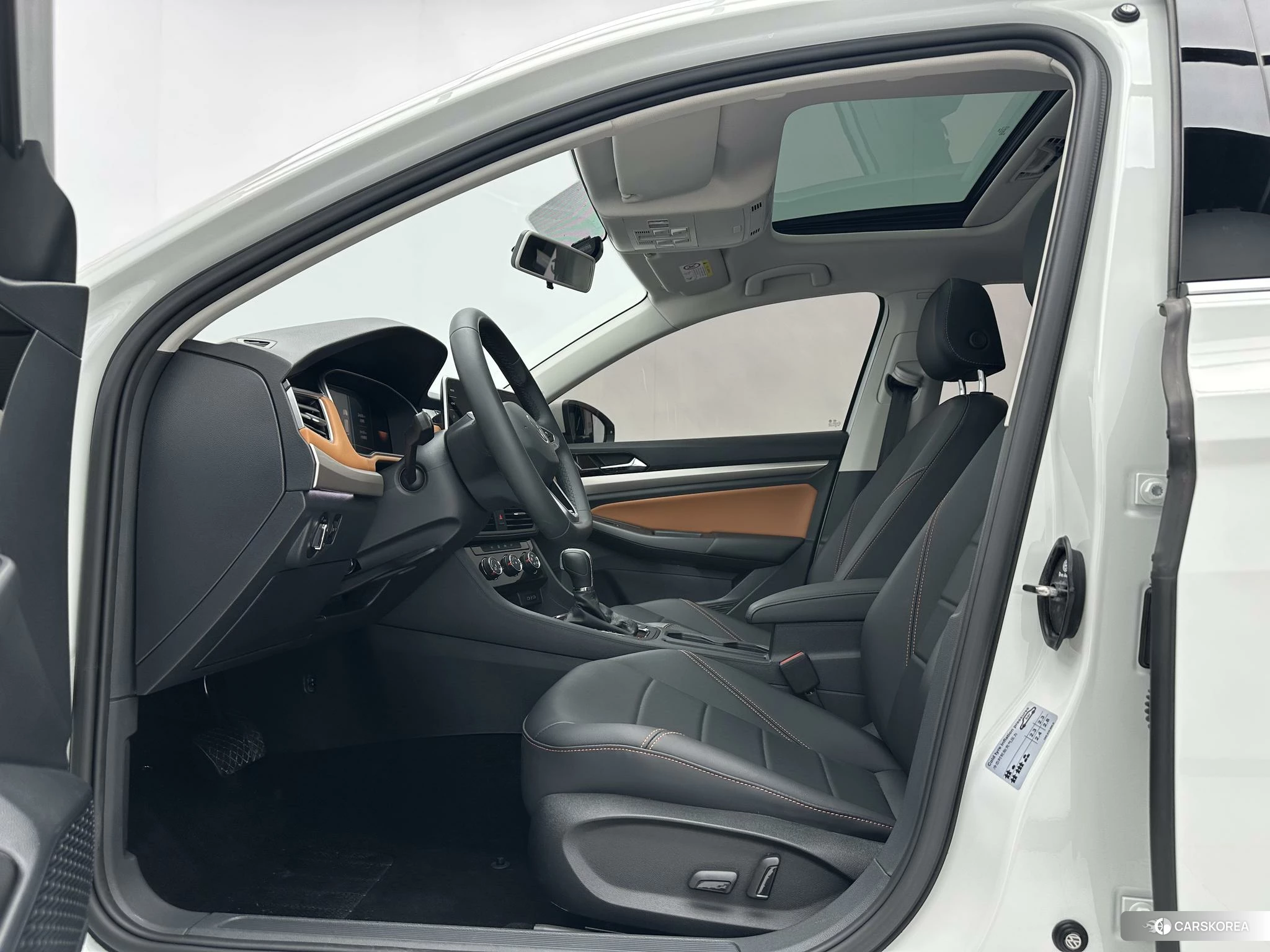 Volkswagen Bora id 4504679 из Китая 16