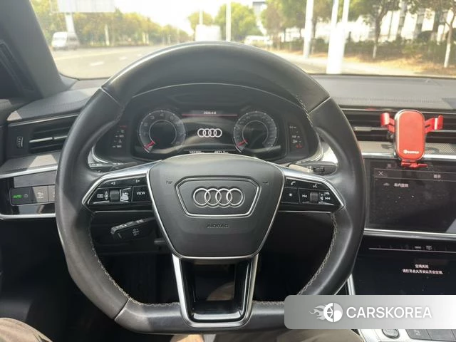 Audi A6L id 4253912 из Китая 18