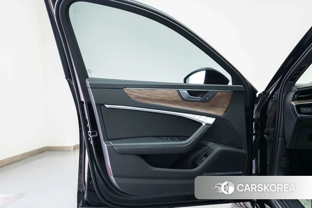 Audi A6L id 4272500 из Китая 25