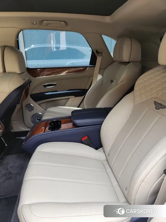 Bentley Bentayga id 3094334 из Кореи 8