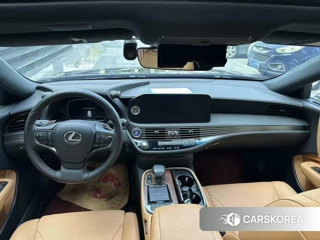 Lexus LS id 4277383 из Китая 8