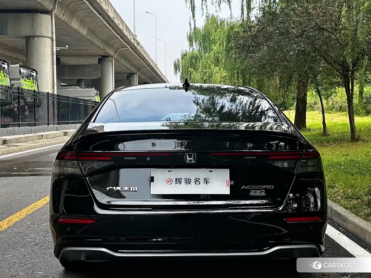 Honda Accord id 4576445 из Китая 16