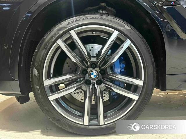 BMW X6 M id 4276115 из Китая 11