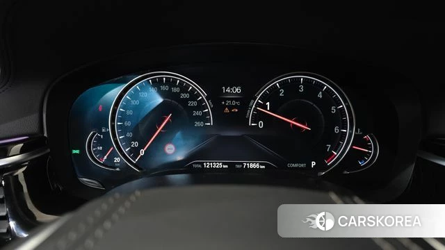 BMW 5 Series (G30) id 3937042 из Кореи 18