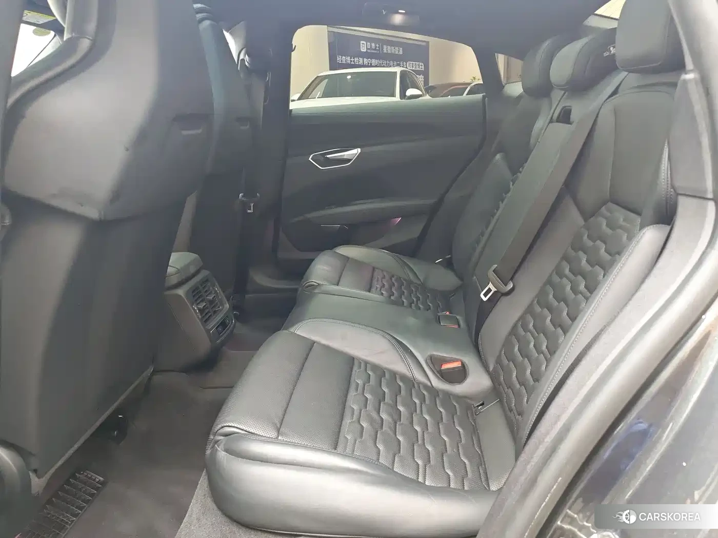 Audi e-tron GT id 4548280 из Китая 17