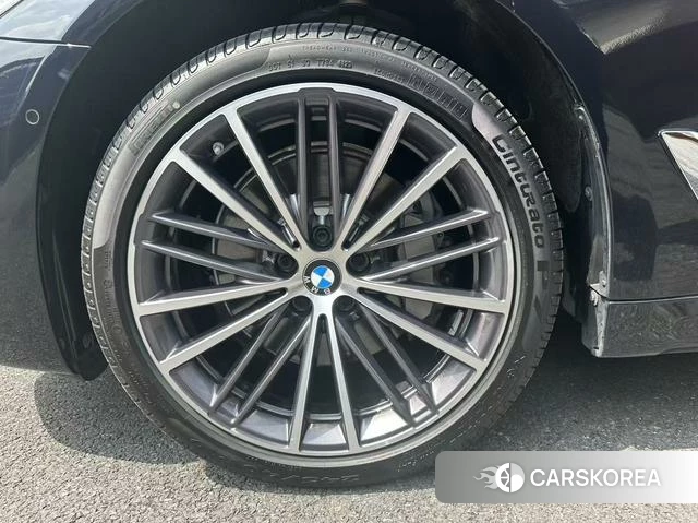 BMW 5 series id 4275549 из Китая 13